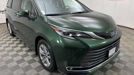 TOYOTA SIENNA 2022 5TDESKFC7NS067129 image