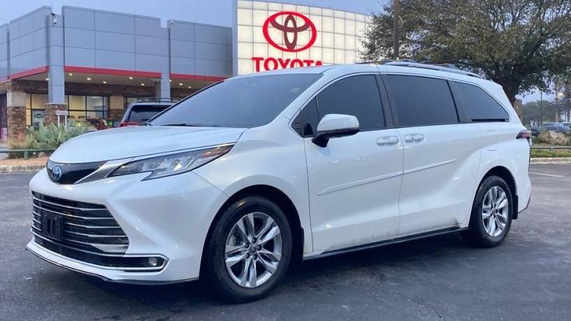 TOYOTA SIENNA 2022 5TDZRKEC1NS094874 image