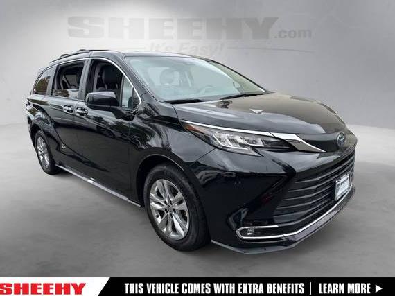 TOYOTA SIENNA 2022 5TDJRKEC1NS122248 image