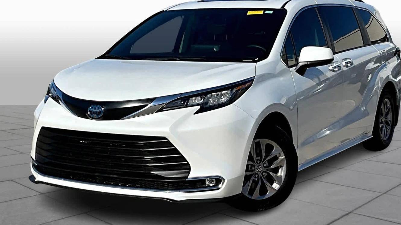 TOYOTA SIENNA 2022 5TDYRKEC5NS078561 image