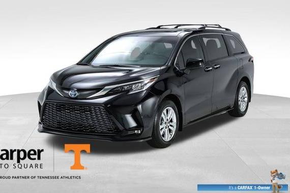 TOYOTA SIENNA 2022 5TDXSKFC5NS070104 image