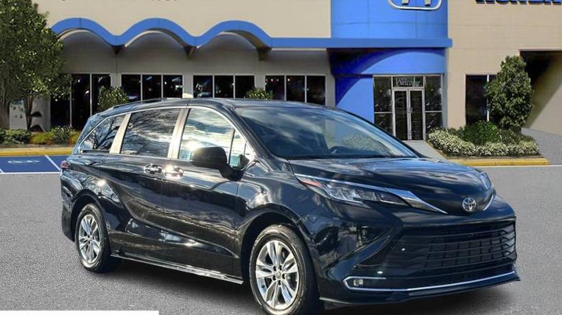 TOYOTA SIENNA 2022 5TDJRKEC8NS080340 image