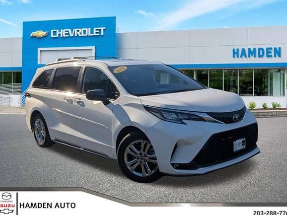 TOYOTA SIENNA 2022 5TDDSKFC5NS071837 image