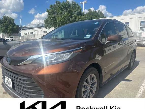 TOYOTA SIENNA 2022 5TDYRKEC7NS088833 image