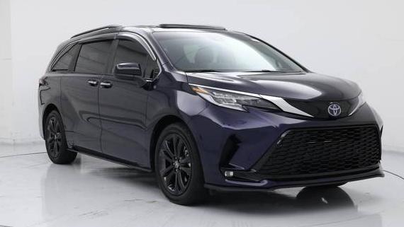 TOYOTA SIENNA 2022 5TDXRKEC7NS109188 image