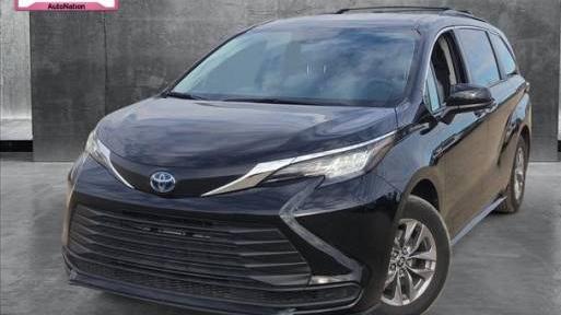 TOYOTA SIENNA 2022 5TDKRKEC4NS104007 image