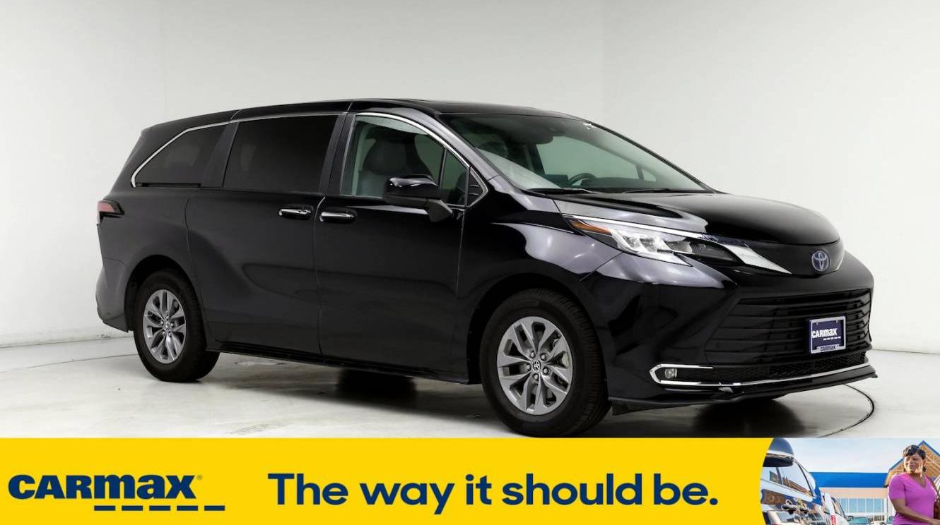 TOYOTA SIENNA 2022 5TDYRKEC9NS081740 image