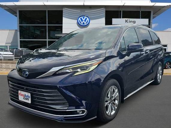 TOYOTA SIENNA 2022 5TDESKFC1NS065098 image