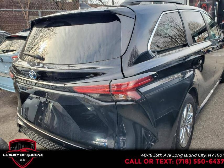 TOYOTA SIENNA 2022 5TDDSKFC1NS058650 image