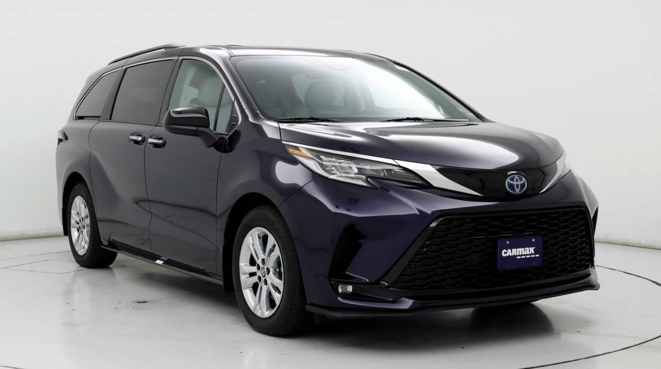 TOYOTA SIENNA 2022 5TDXSKFC4NS070885 image