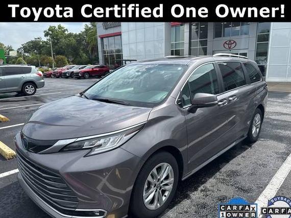 TOYOTA SIENNA 2022 5TDZRKEC2NS076870 image
