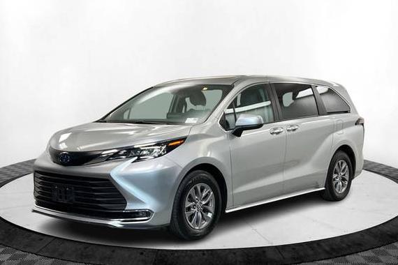 TOYOTA SIENNA 2022 5TDYSKFC1NS072050 image