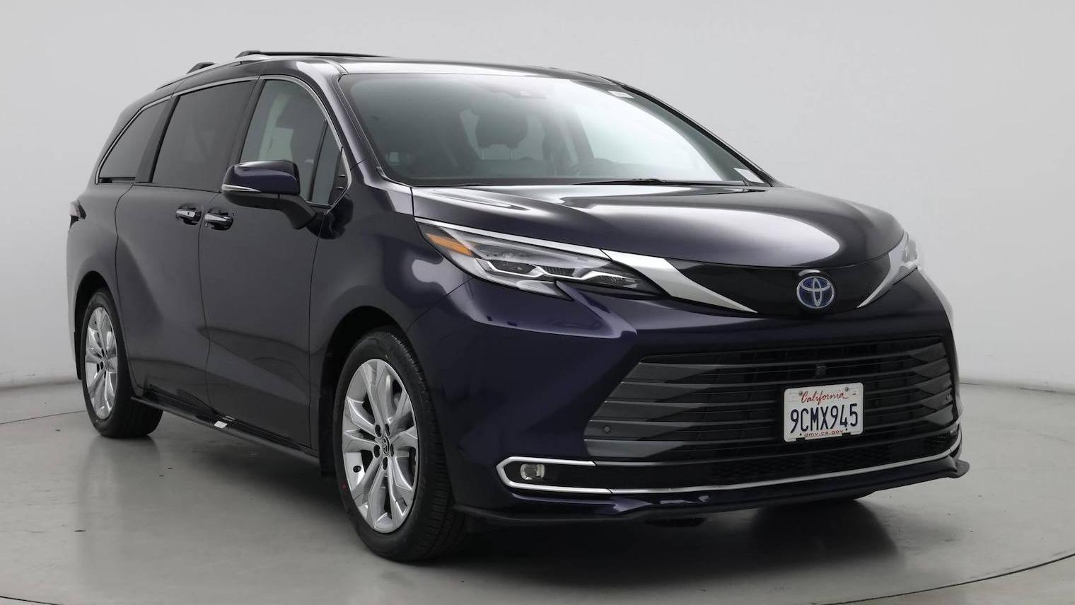 TOYOTA SIENNA 2022 5TDERKEC9NS127148 image