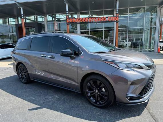 TOYOTA SIENNA 2022 5TDXRKEC4NS113196 image