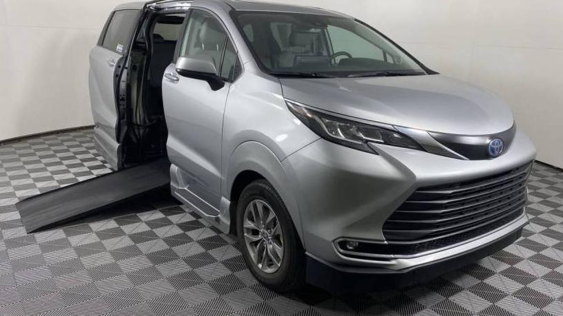 TOYOTA SIENNA 2022 5TDJSKFCXNS054468 image