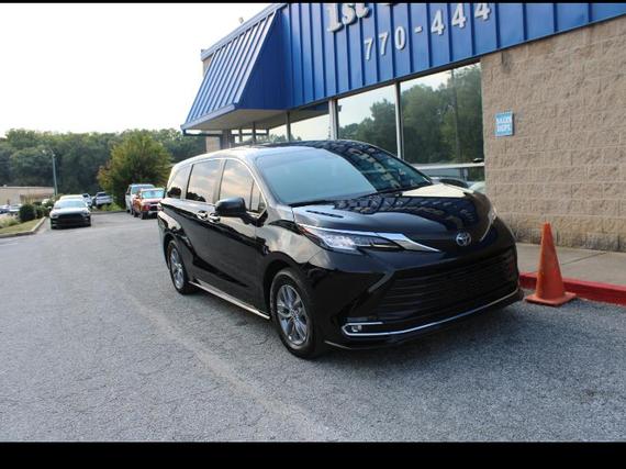 TOYOTA SIENNA 2022 5TDYRKECXNS131626 image