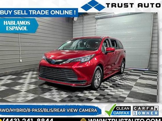 TOYOTA SIENNA 2022 5TDKSKFC8NS063108 image