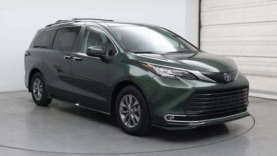 TOYOTA SIENNA 2022 5TDYRKEC5NS133445 image