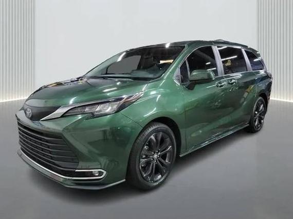 TOYOTA SIENNA 2022 5TDYRKEC5NS135499 image TOYOTA SIENNA 2022 5TDYRKEC5NS135499 image