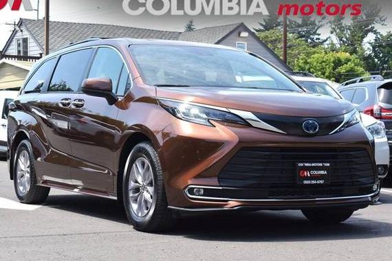 TOYOTA SIENNA 2022 5TDJRKEC9NS084753 image
