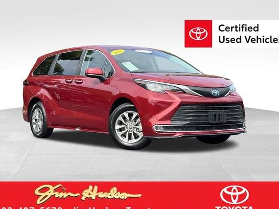 TOYOTA SIENNA 2022 5TDYRKECXNS106516 image