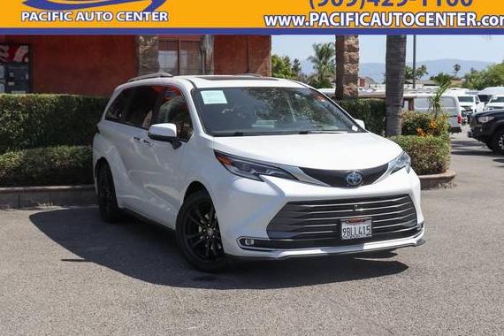 TOYOTA SIENNA 2022 5TDERKEC4NS120012 image
