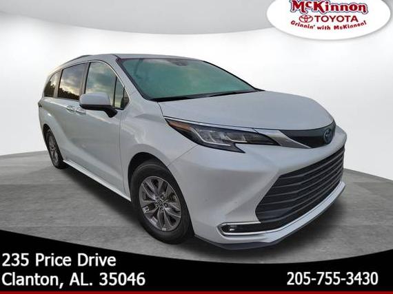 TOYOTA SIENNA 2022 5TDYRKEC1NS117954 image