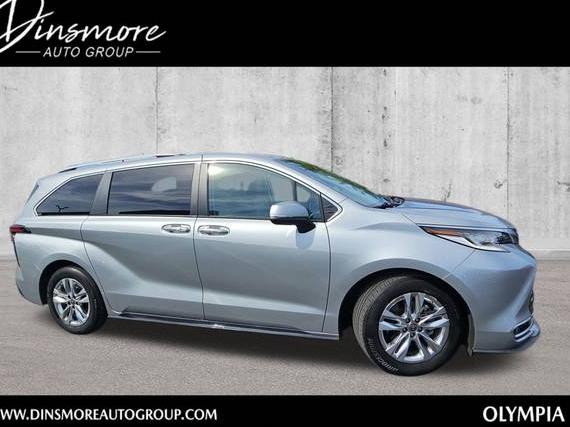 TOYOTA SIENNA 2022 5TDZSKFC8NS067237 image