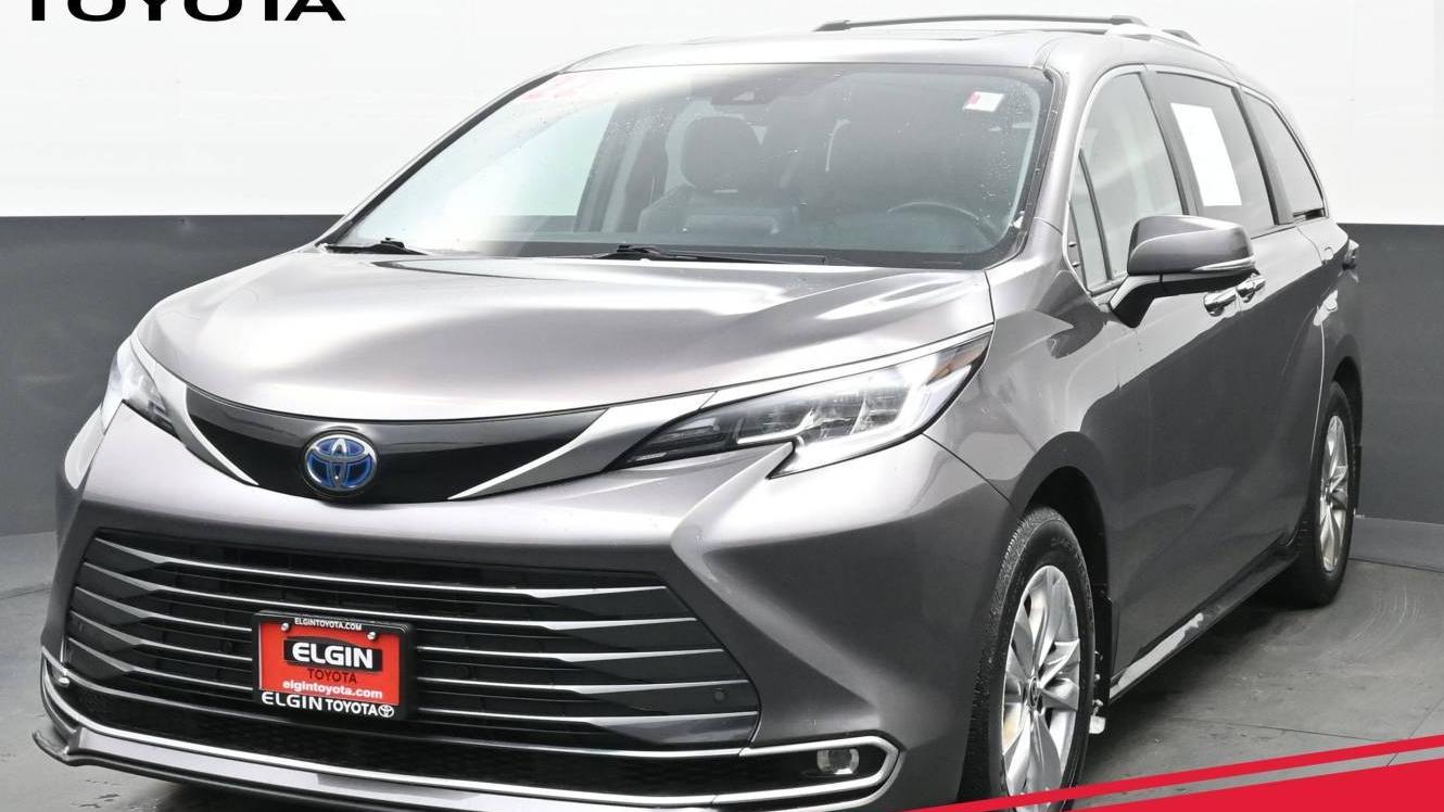 TOYOTA SIENNA 2022 5TDZSKFC1NS047704 image