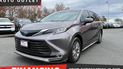 TOYOTA SIENNA 2022 5TDJRKEC4NS077421 image