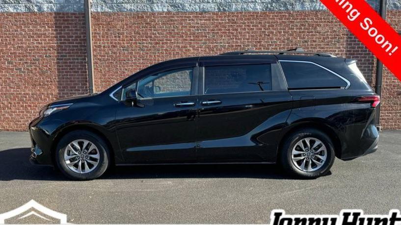 TOYOTA SIENNA 2022 5TDYRKEC3NS093091 image