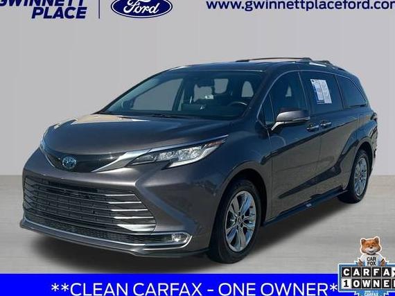 TOYOTA SIENNA 2022 5TDZRKEC1NS100527 image
