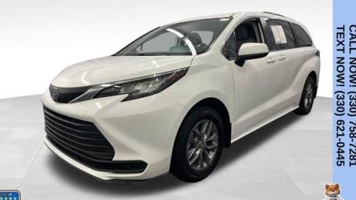 TOYOTA SIENNA 2022 5TDBRKEC0NS123413 image