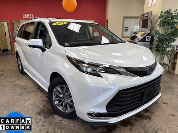 TOYOTA SIENNA 2022 5TDJRKEC5NS124178 image