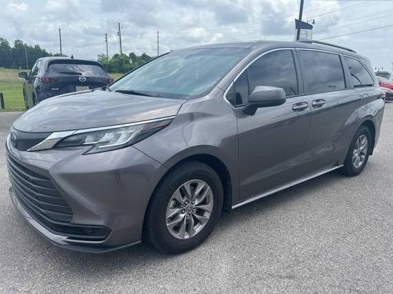 TOYOTA SIENNA 2022 5TDKRKEC5NS098914 image