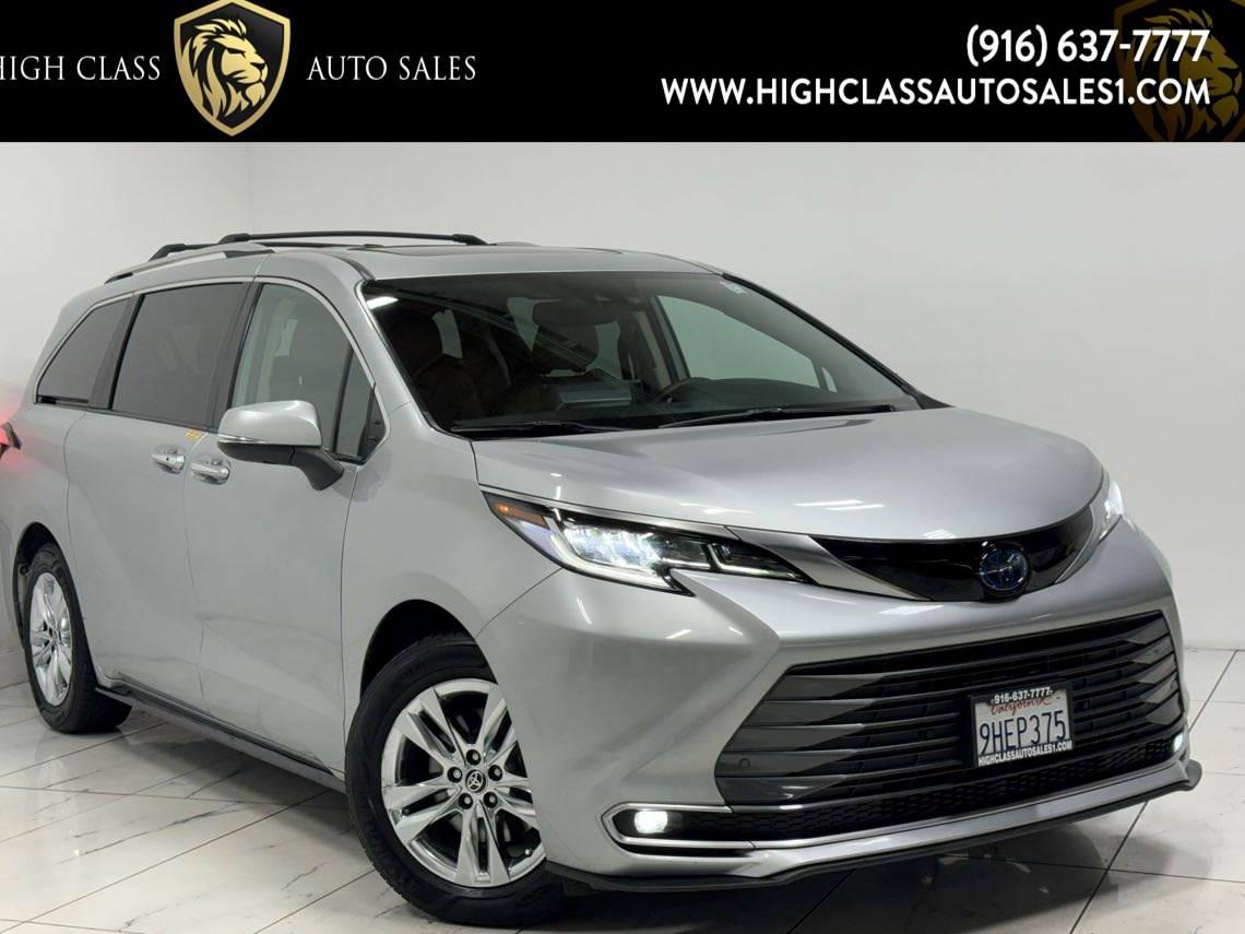 TOYOTA SIENNA 2022 5TDZSKFC1NS067645 image