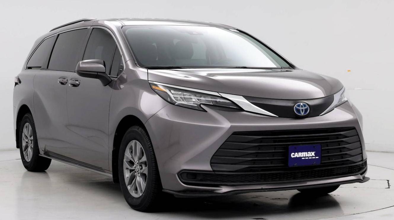 TOYOTA SIENNA 2022 5TDKRKEC3NS079052 image