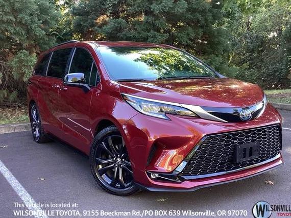 TOYOTA SIENNA 2022 5TDDRKEC3NS110325 image