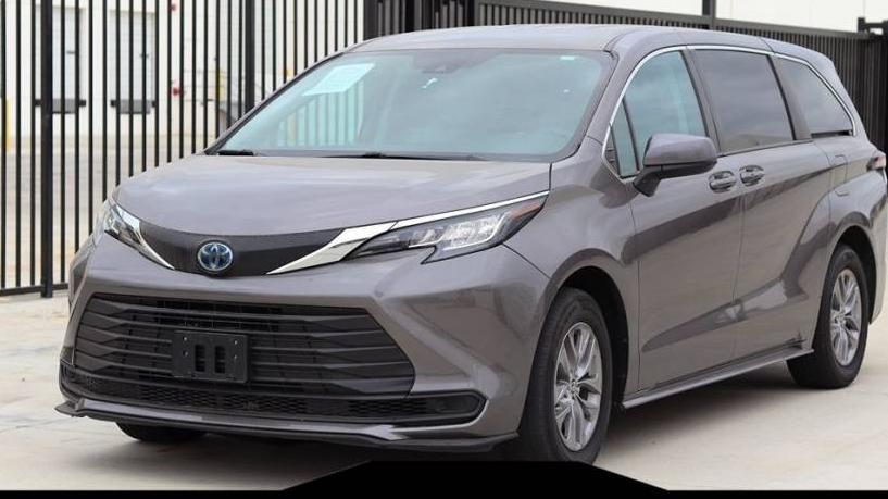 TOYOTA SIENNA 2022 5TDKRKEC7NS101747 image