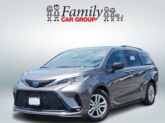 TOYOTA SIENNA 2022 5TDDSKFC8NS063084 image