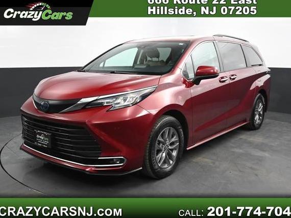 TOYOTA SIENNA 2022 5TDJSKFC6NS054922 image