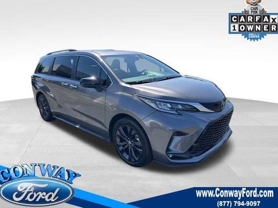 TOYOTA SIENNA 2022 5TDXRKEC4NS120732 image