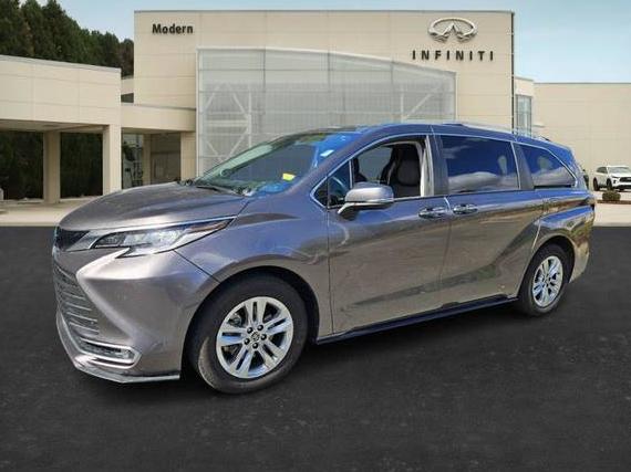 TOYOTA SIENNA 2022 5TDZRKECXNS096266 image