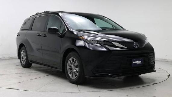 TOYOTA SIENNA 2025 5TDBSKFC8SS156349 image