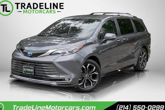 TOYOTA SIENNA 2025 5TDERKEC9SS240559 image