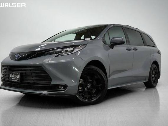 TOYOTA SIENNA 2025 5TDCSKFC2SS179758 image