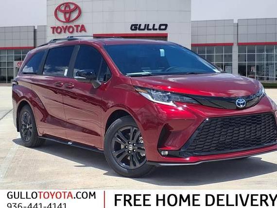 TOYOTA SIENNA 2025 5TDCSKFC6SS198877 image