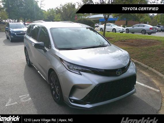 TOYOTA SIENNA 2025 5TDDRKECXSS256913 image