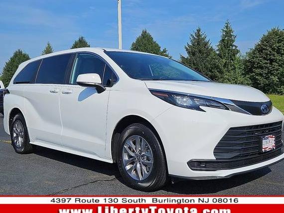 TOYOTA SIENNA 2025 5TDKRKEC7SS239591 image
