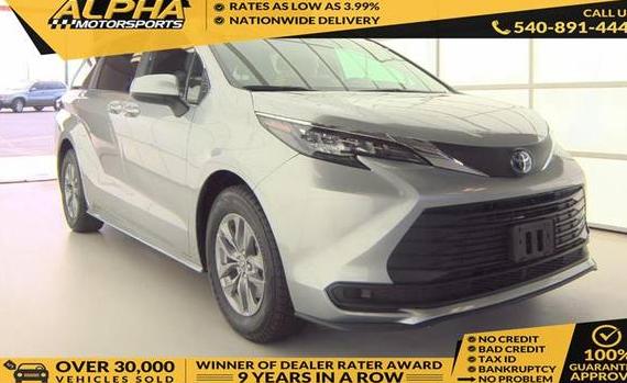 TOYOTA SIENNA 2025 5TDKRKEC4SS261662 image TOYOTA SIENNA 2025 5TDKRKEC4SS261662 image